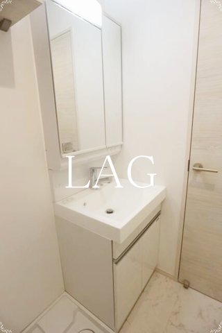 洗面設備　洗面台です。