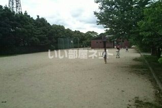 【リバーサイド大塔　A棟の公園】