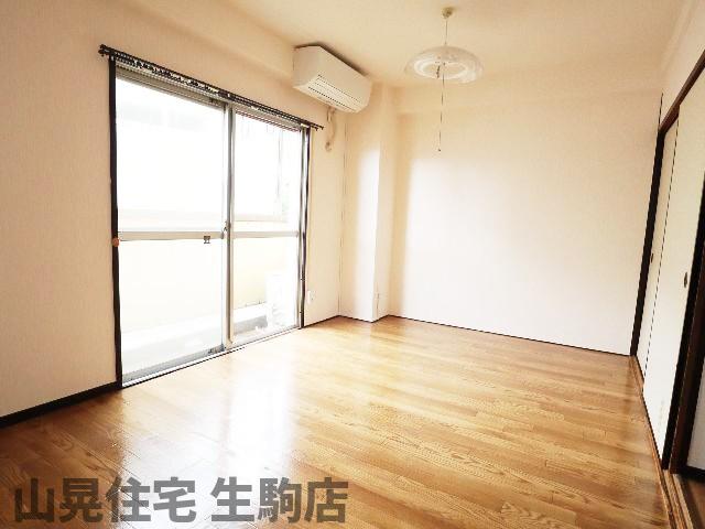 居室・リビング　居間です