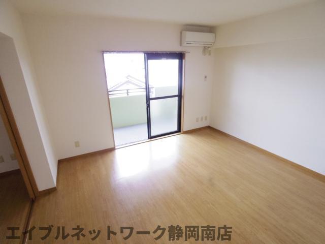 その他設備　使いやすい居間です