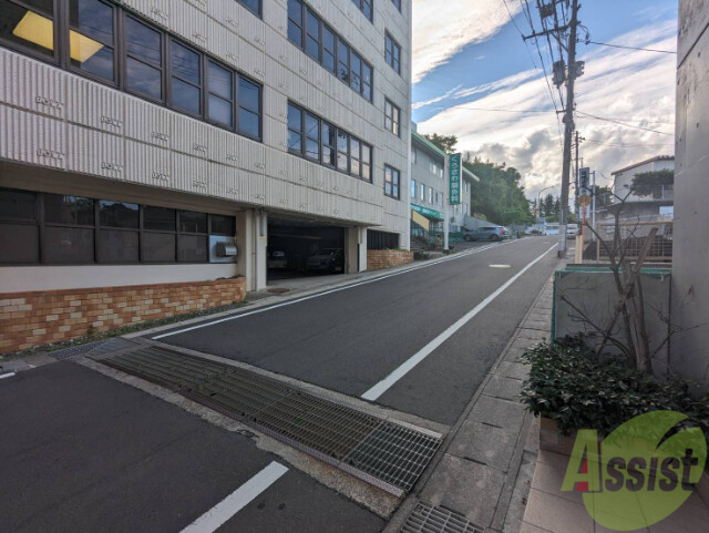 【塩竈市錦町のマンションの駐車場】