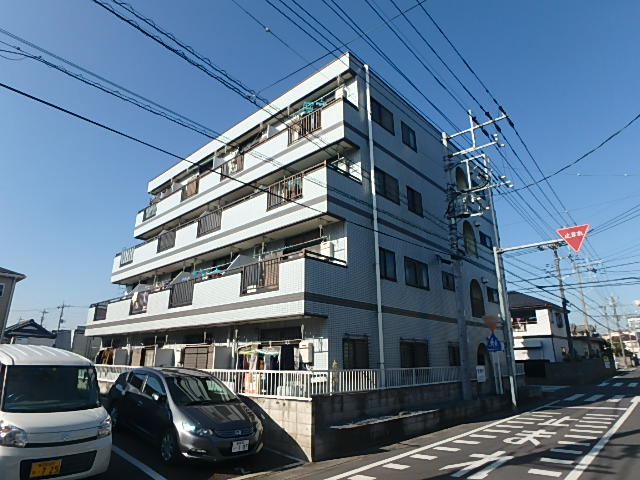 シュロス吉川の建物外観