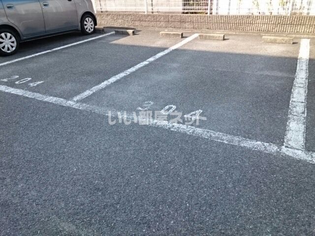 【クラトンｅｙの駐車場】