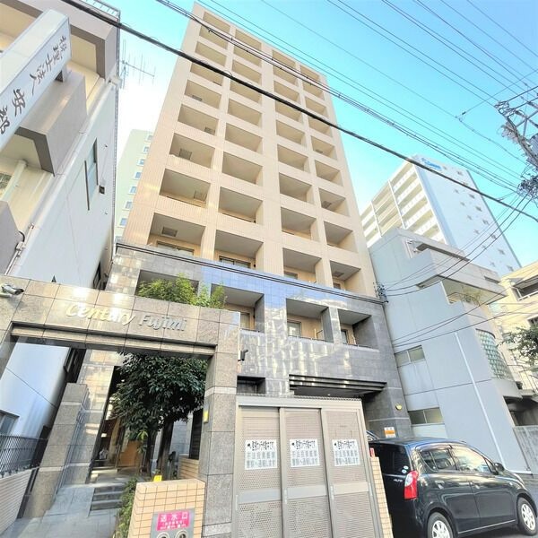 【名古屋市中区富士見町のマンションの建物外観】