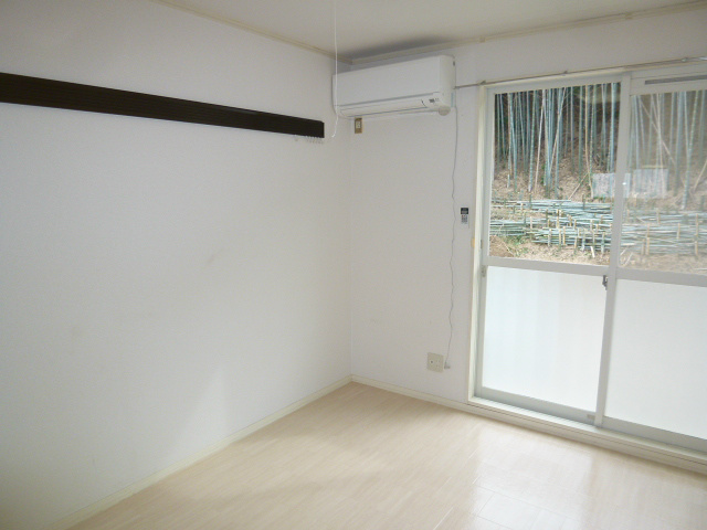 その他部屋・スペース　エアコンが付いているので一年を通して過ごしやすい☆