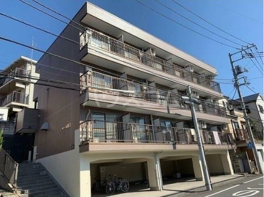 神奈川県横浜市神奈川区片倉４（マンション）の賃貸物件の外観