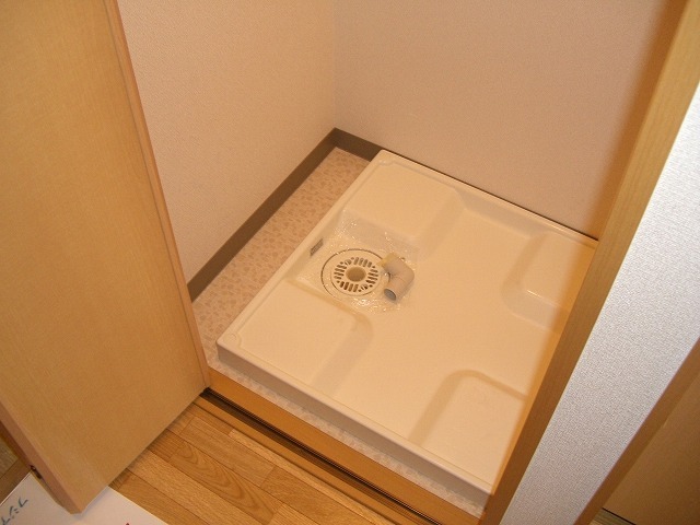 その他設備　室内洗濯機置き場です