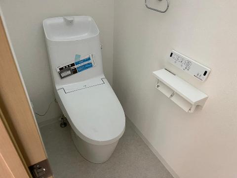 トイレ　※同物件203号室