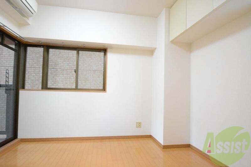 その他部屋・スペース　フローリング貼りの室内です