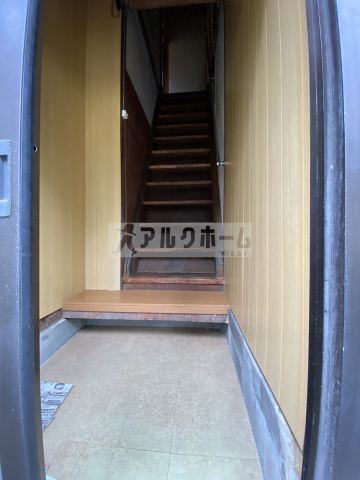 弓削パークハイツの玄関写真