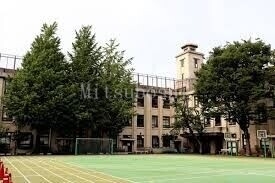 小学校　渋谷区立広尾小学校（小学校）まで345m