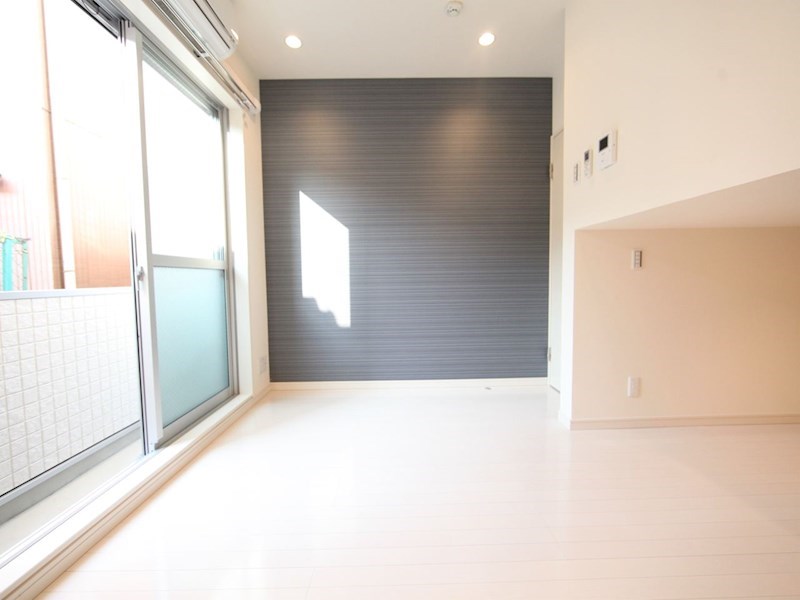 バルコニー　洋室5.38帖　アンダーロフト5.5帖（収納でも使えます）