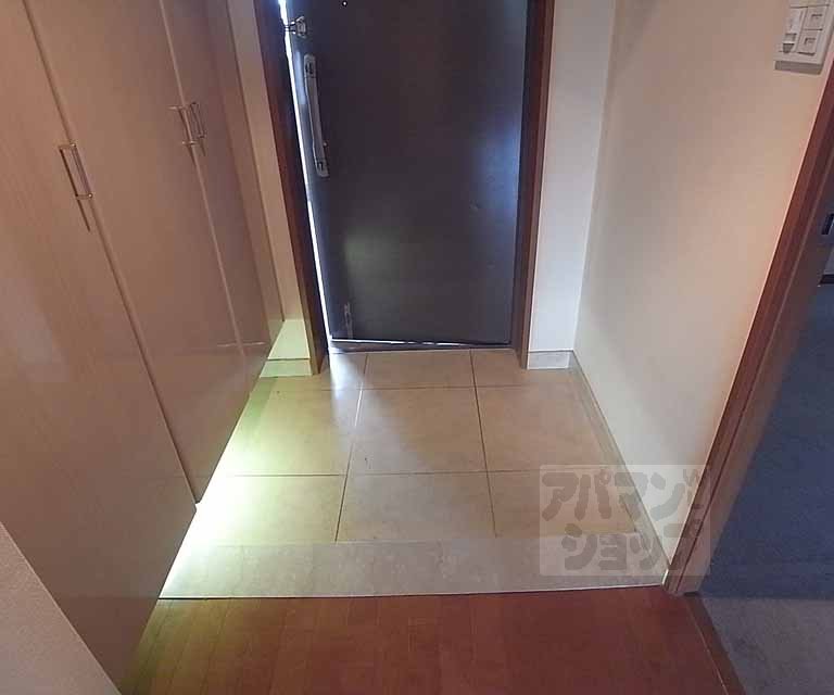 玄関　玄関です。