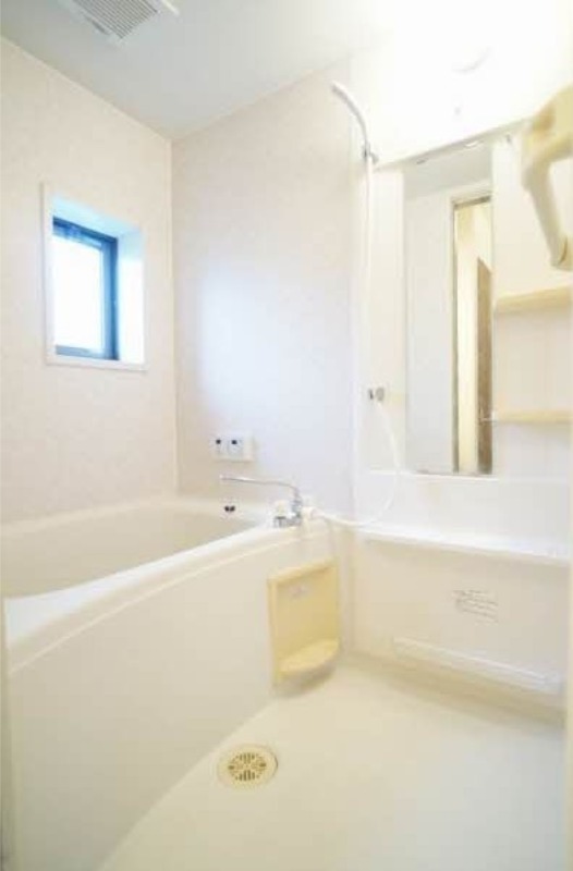 バス・シャワールーム　図面と現状に相違がある場合には現状を優先