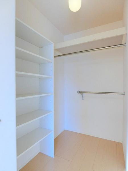収納　★ウォークインクローゼット★