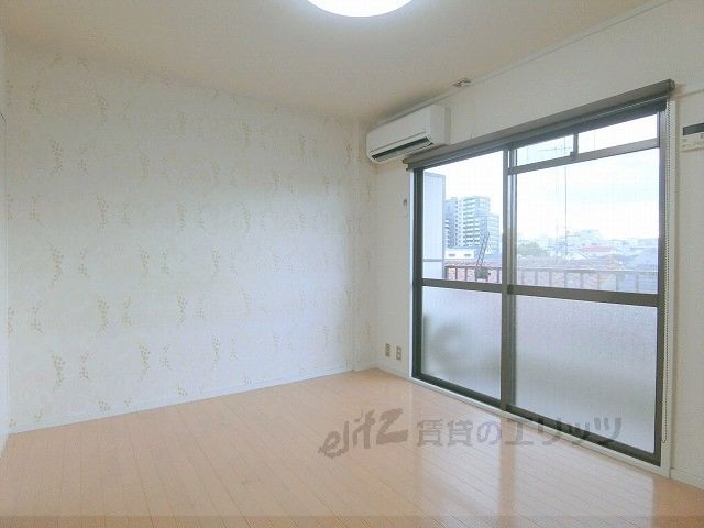 居室・リビング　洋室