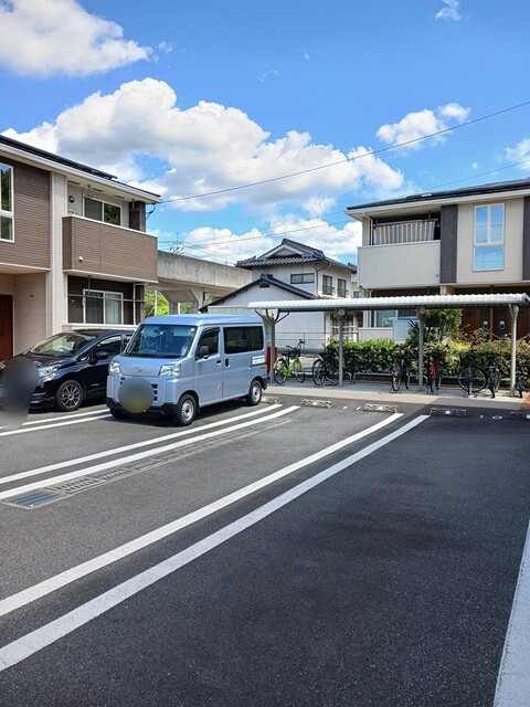 駐車場　駐車場