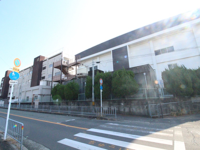 中学校　北豊島中学校（中学校）まで400m