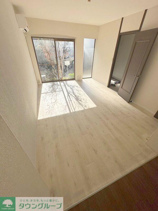 居室・リビング　★お問い合わせはタウンハウジング聖蹟桜ヶ丘店まで★