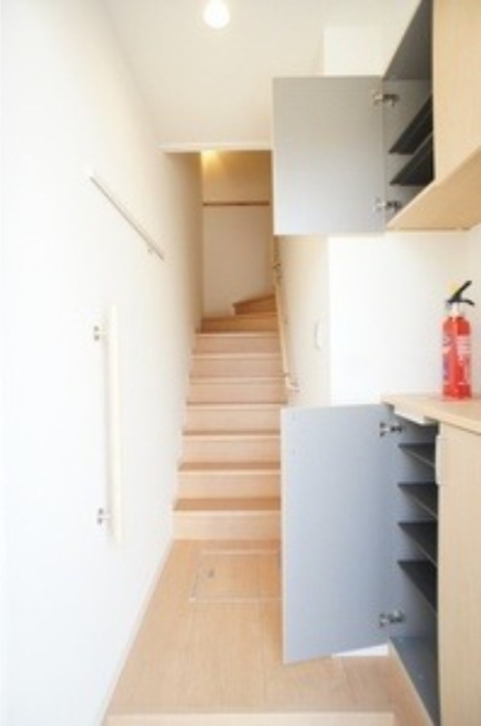 玄関　図面と現状に相違がある場合には現状を優先