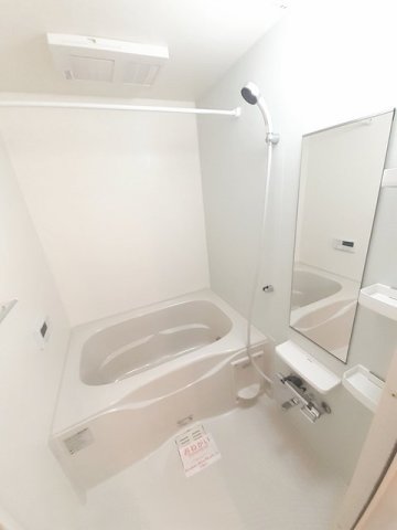 バス・シャワールーム　ゆったり過ごせるお風呂です