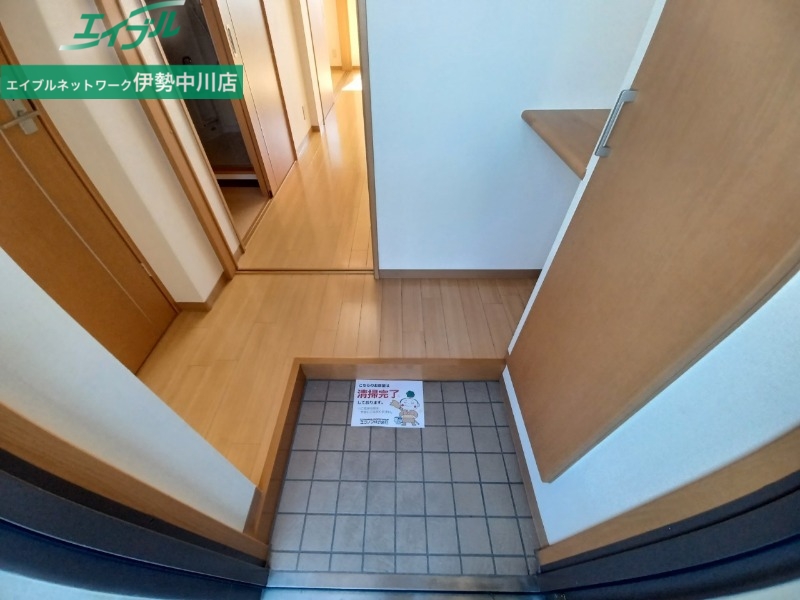 玄関　同型参考写真