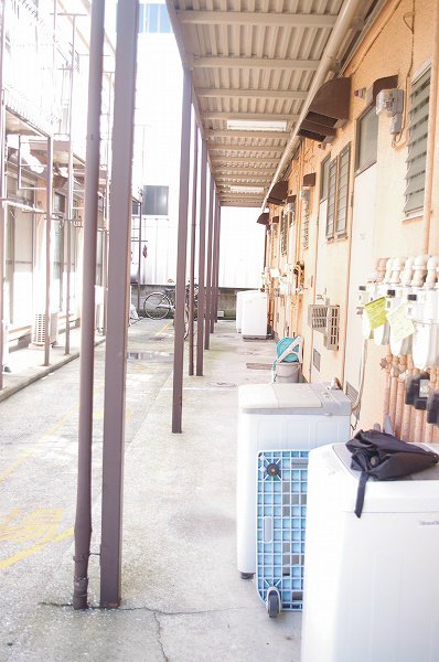 その他共有部分　洗濯機置き場は廊下部分。（写真は１Fです）※写真は別号室参考