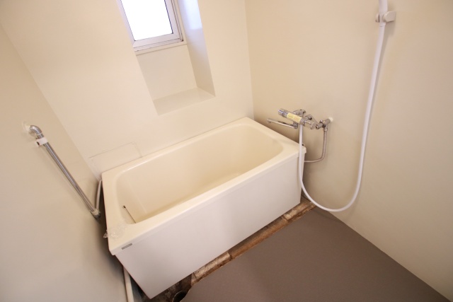 バス・シャワールーム　※別室の参考写真の為、現況優先です。