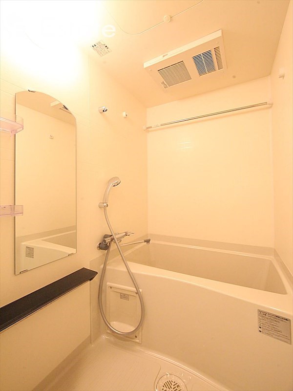 バス・シャワールーム　バスルーム