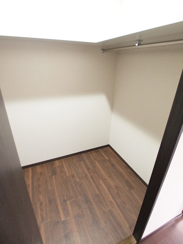 収納　ウォークインクローゼットで収納もらくらく