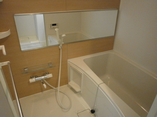 バス・シャワールーム　1日の疲れはこちらで洗い流してください