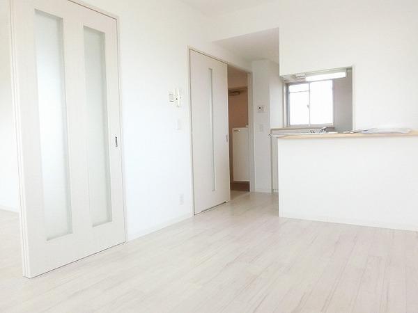 居室・リビング　広々としたリビング！