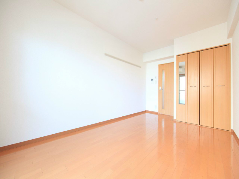 その他部屋・スペース　洋室8帖　クローゼット　姿鏡付き