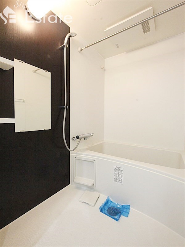 バス・シャワールーム　バスルーム