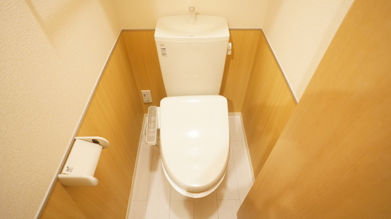 トイレ　シャワー付きトイレ