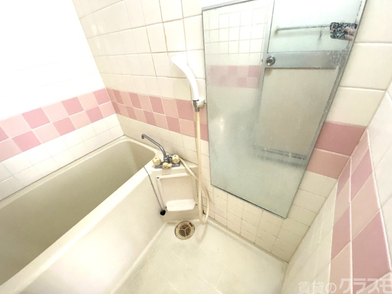 バス・シャワールーム　一日のお疲れをお取りください。