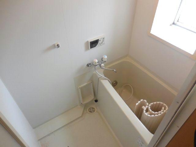 バス・シャワールーム　追い炊き機能付き