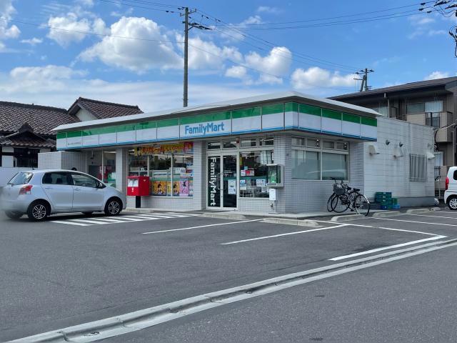 コンビニ　ファミリーマート郡山小原田中学校前店（コンビニ）まで855m