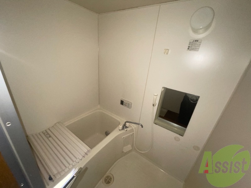 バス・シャワールーム　バスルームは一日の疲れをいやす場所です。