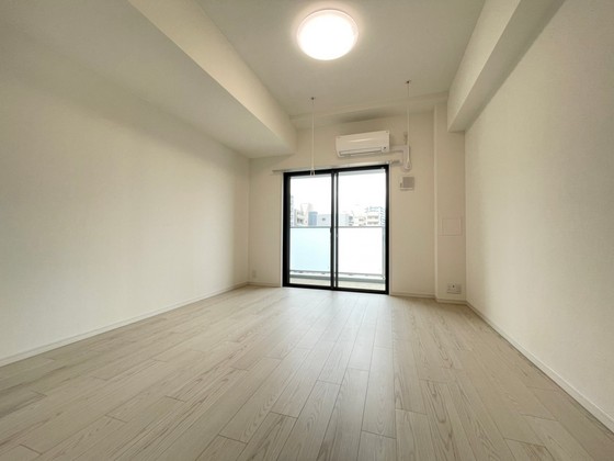 居室・リビング　※別部屋の写真です