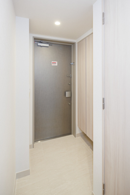 玄関　※写真は同タイプ住戸です。