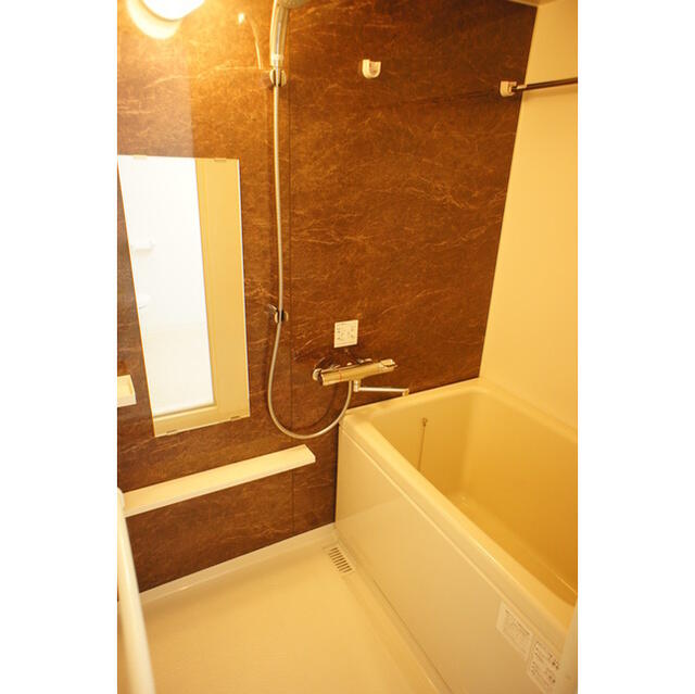 バス・シャワールーム　同一仕様