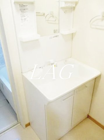 洗面設備　洗面台です。