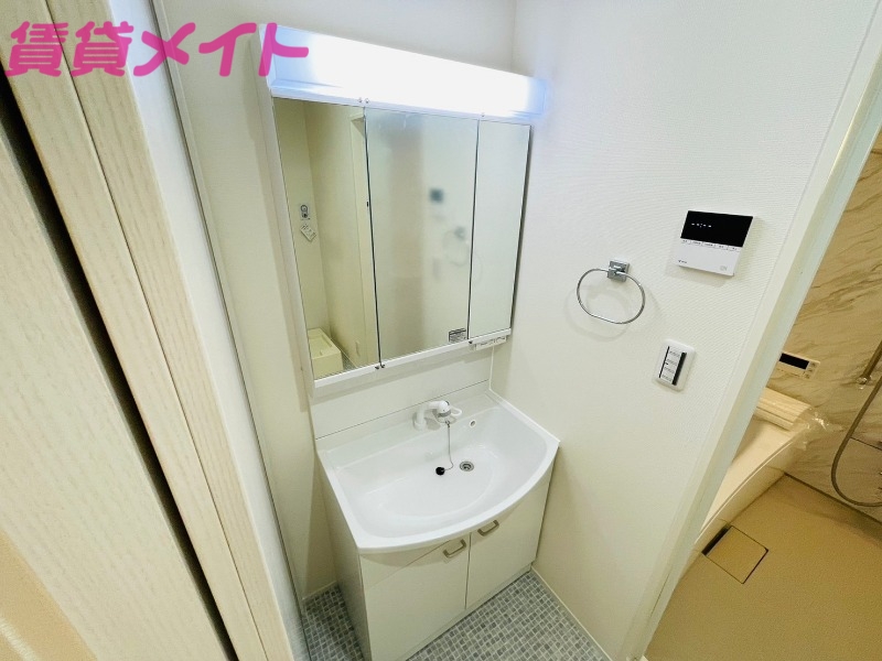 洗面設備　同物件別室写真