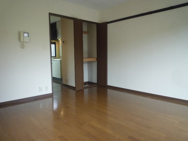 居室・リビング　別部屋参照※現況優先