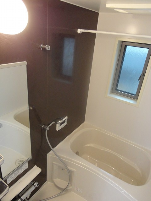 バス・シャワールーム　追焚き・浴室乾燥機付きお風呂