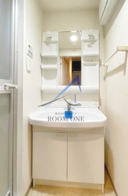 洗面設備　洗面台です。
