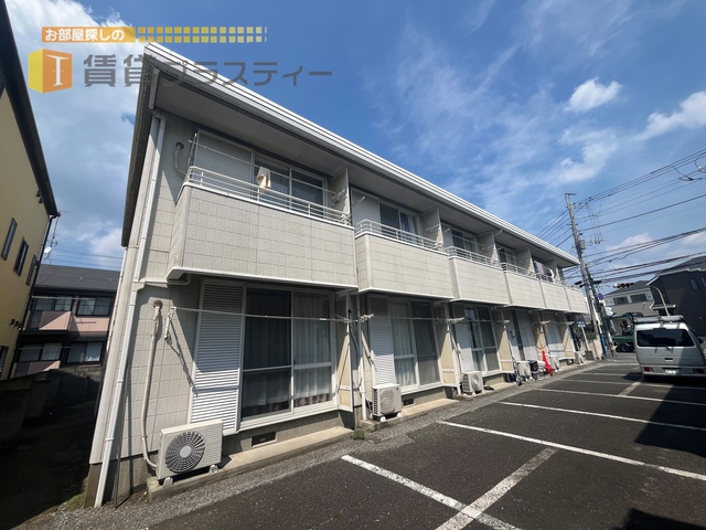 建物外観　車を眺めながら。。Ｉ　ＬＯＶＥ　ＣＡＲ