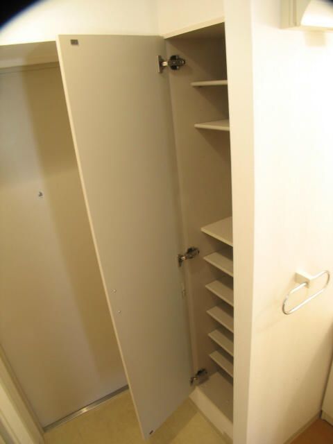 収納　別部屋参考写真となります