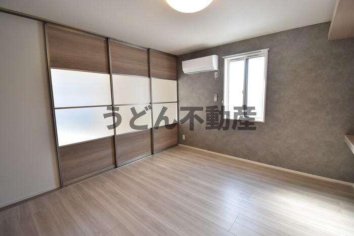 居室・リビング　うどん県のお部屋探しはうどん不動産へ うどんちゃんとLINE
